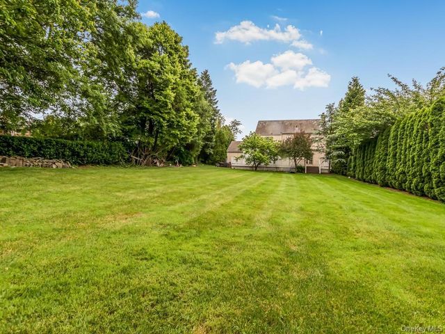 129 Jackson Avenue, Pelham, NY 10803