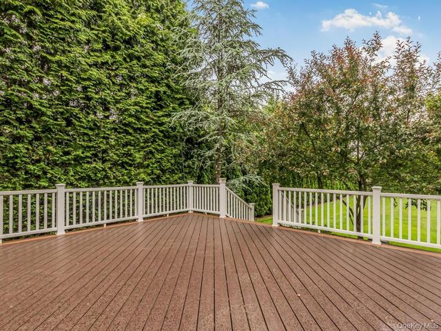 129 Jackson Avenue, Pelham, NY 10803