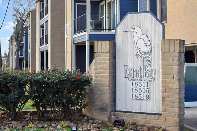 18511 Egret Bay Boulevard 614, Webster, TX 77058