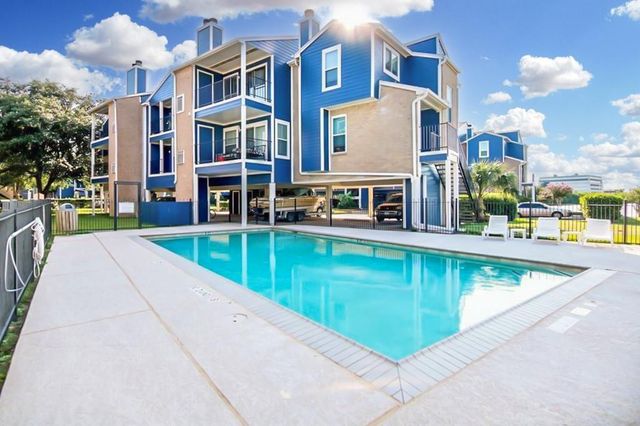 18511 Egret Bay Boulevard 614, Webster, TX 77058