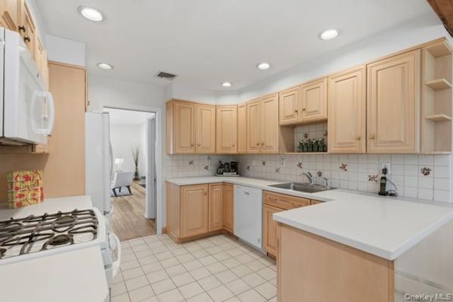 117 Crest Drive, Tarrytown, NY 10591