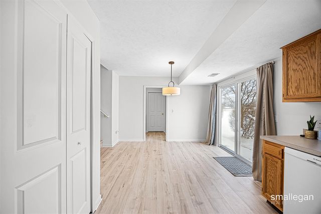 3557 Greenly Court 18, Holland, MI 49424