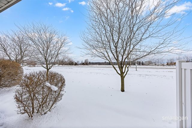 3557 Greenly Court 18, Holland, MI 49424