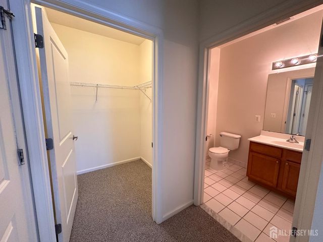 365 Lehigh Avenue 109, Perth Amboy, NJ 08861