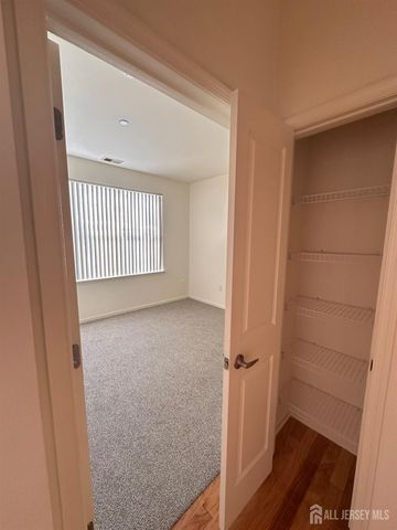 365 Lehigh Avenue 109, Perth Amboy, NJ 08861