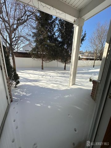 365 Lehigh Avenue 109, Perth Amboy, NJ 08861