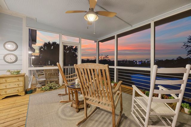 4616 Eyerly St., North Myrtle Beach, SC 29582