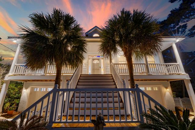 4616 Eyerly St., North Myrtle Beach, SC 29582