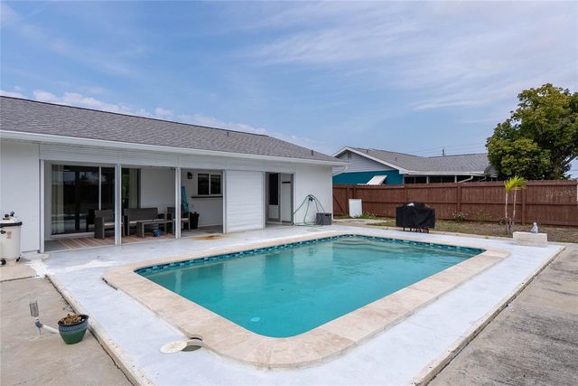 821 SILVER SPRINGS TERRACE NW, Port Charlotte, FL 33948