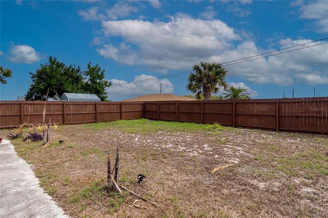 821 SILVER SPRINGS TERRACE NW, Port Charlotte, FL 33948