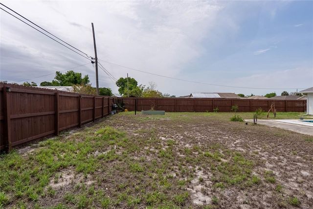 821 SILVER SPRINGS TERRACE NW, Port Charlotte, FL 33948