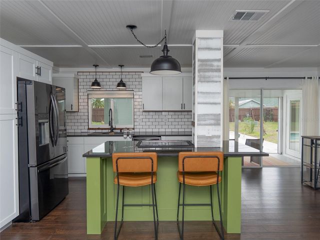 821 SILVER SPRINGS TERRACE NW, Port Charlotte, FL 33948