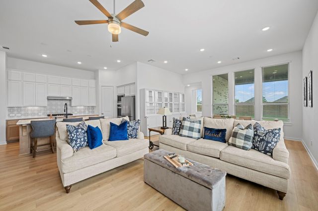 10319 Bison Drive, Rosharon, TX 77583