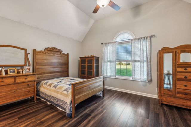 5881 Highway 31 W, Portland, TN 37148