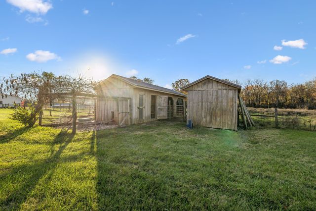 5881 Highway 31 W, Portland, TN 37148