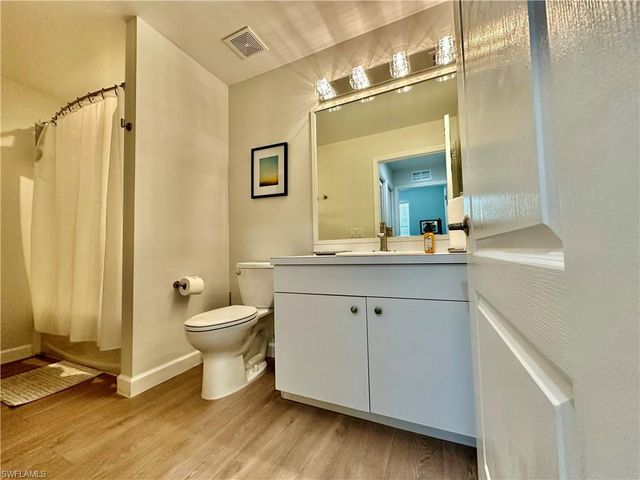 2720 Cypress Trace CIR 2920, Naples, FL 34119