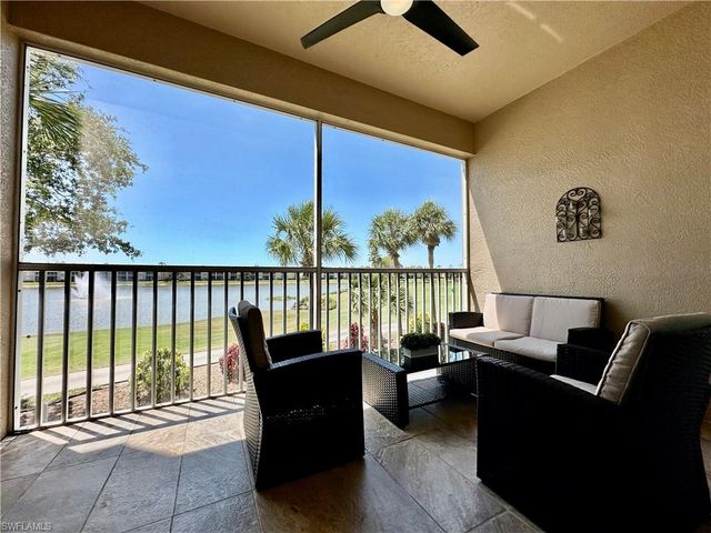 2720 Cypress Trace CIR 2920, Naples, FL 34119