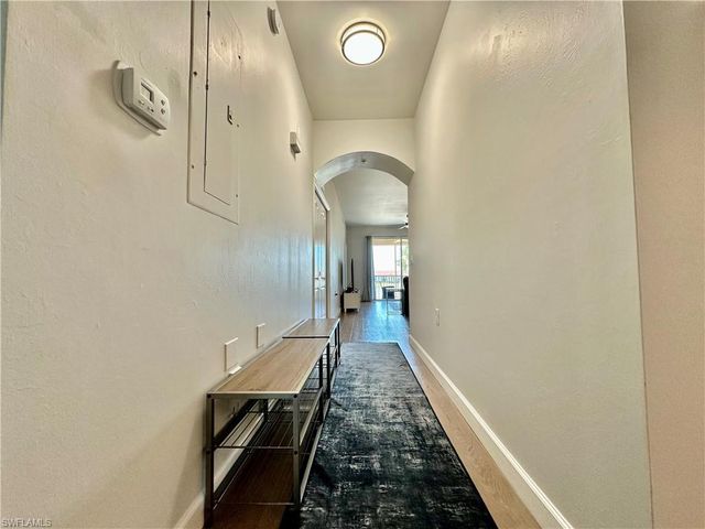 2720 Cypress Trace CIR 2920, Naples, FL 34119