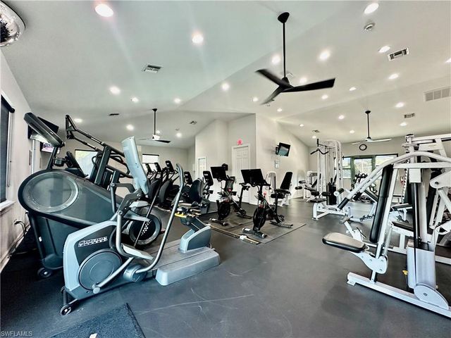 2720 Cypress Trace CIR 2920, Naples, FL 34119