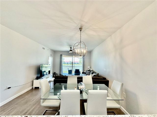 2720 Cypress Trace CIR 2920, Naples, FL 34119