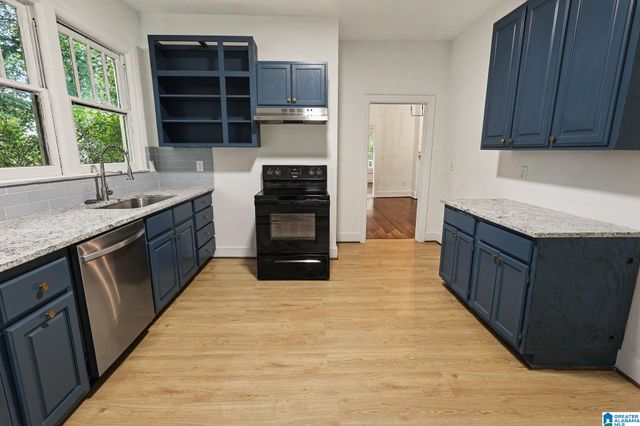 716 8TH COURT W, Birmingham, AL 35204