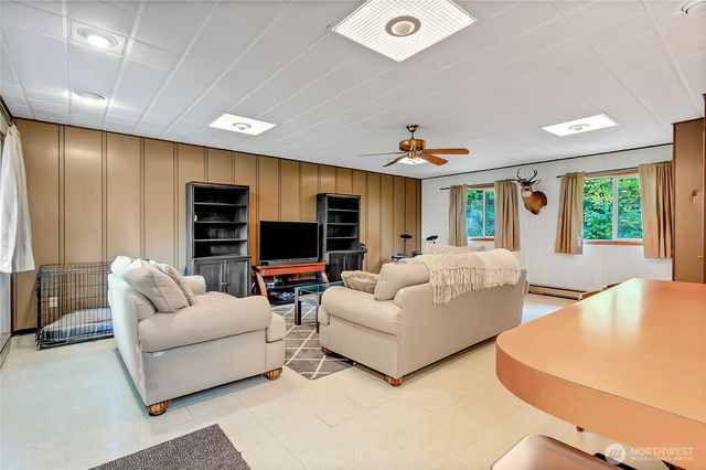 605 N 6th Street, Montesano, WA 98563