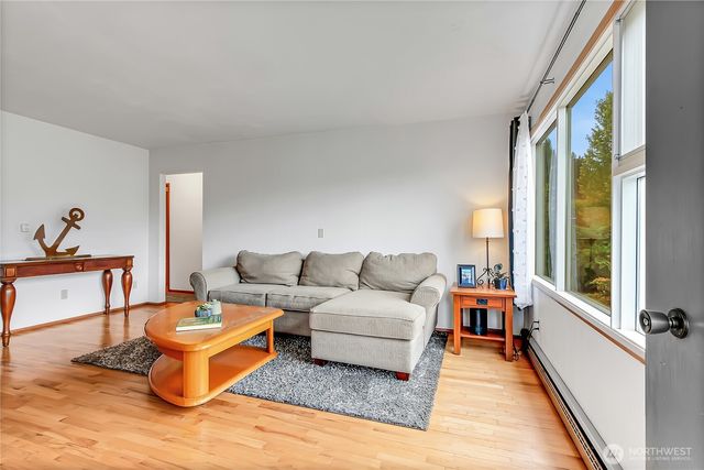 605 N 6th Street, Montesano, WA 98563