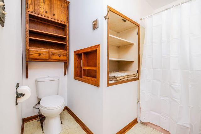 8702 W 131st Street, Palos Park, IL 60464