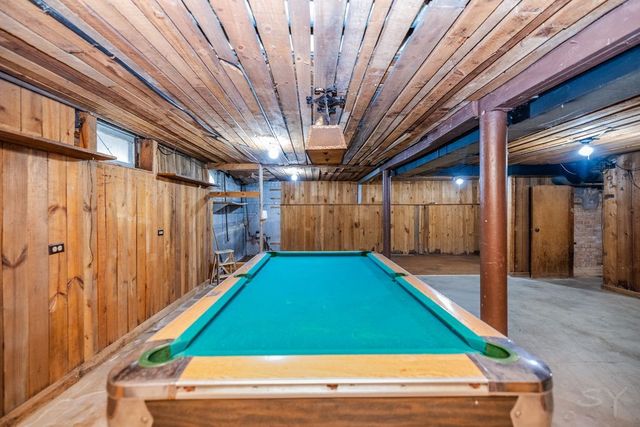 8702 W 131st Street, Palos Park, IL 60464