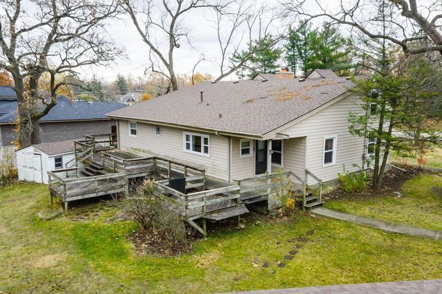 8702 W 131st Street, Palos Park, IL 60464