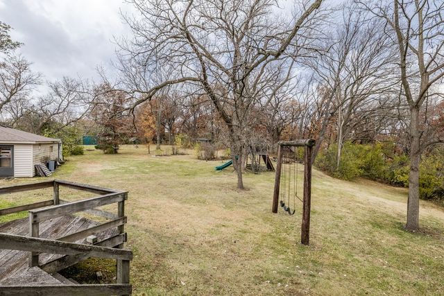 8702 W 131st Street, Palos Park, IL 60464