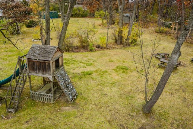 8702 W 131st Street, Palos Park, IL 60464