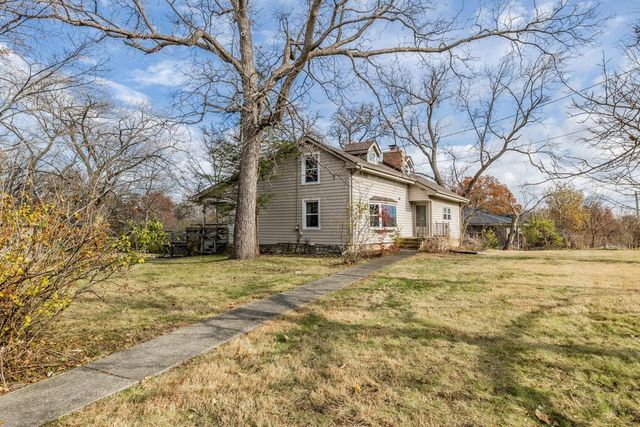 8702 W 131st Street, Palos Park, IL 60464