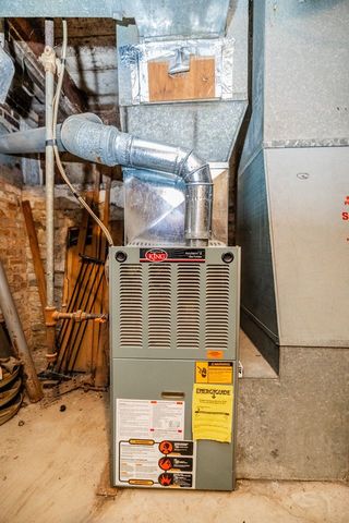 8702 W 131st Street, Palos Park, IL 60464