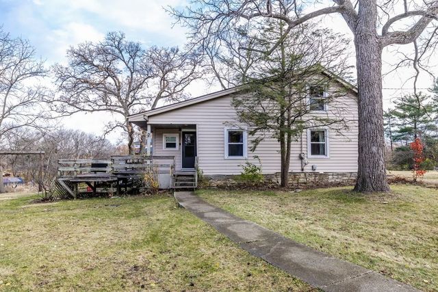 8702 W 131st Street, Palos Park, IL 60464