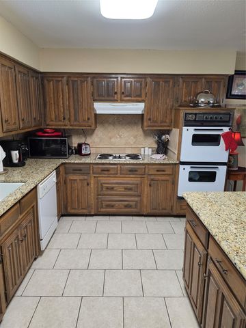 2128 EL Dorado Way Street, Carrollton, TX 75006