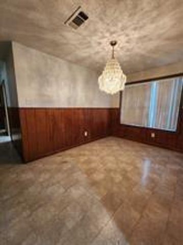 2200 Golden Avenue, Bay City, TX 77414