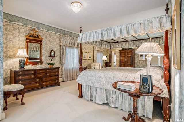 500 54TH Street A, Moline, IL 61265