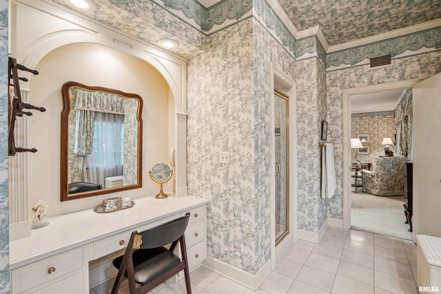 500 54TH Street A, Moline, IL 61265