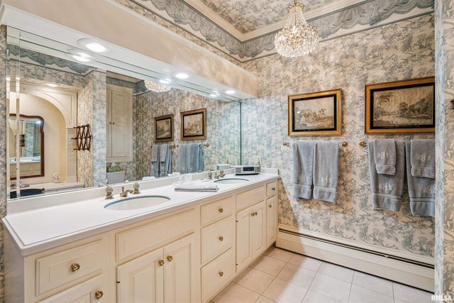 500 54TH Street A, Moline, IL 61265