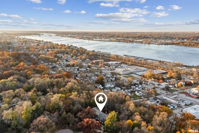 500 54TH Street A, Moline, IL 61265