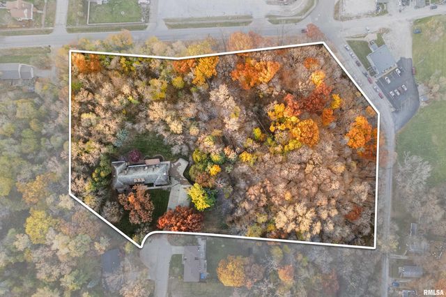 500 54TH Street A, Moline, IL 61265