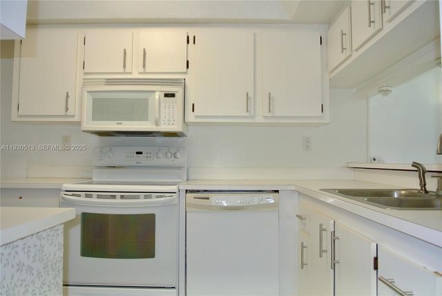 6420 SW 138th Court 105C, Miami, FL 33183