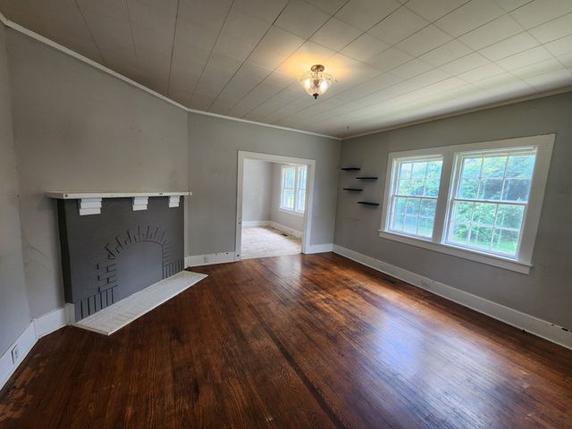 805 Blackburn Ln, Columbia, TN 38401
