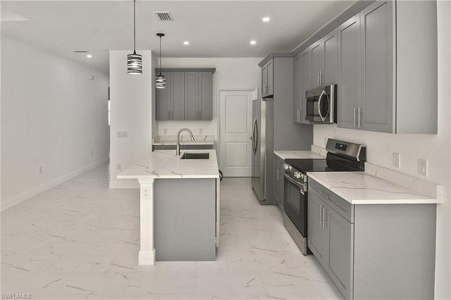 3034 Price AVE, Fort Myers, FL 33916