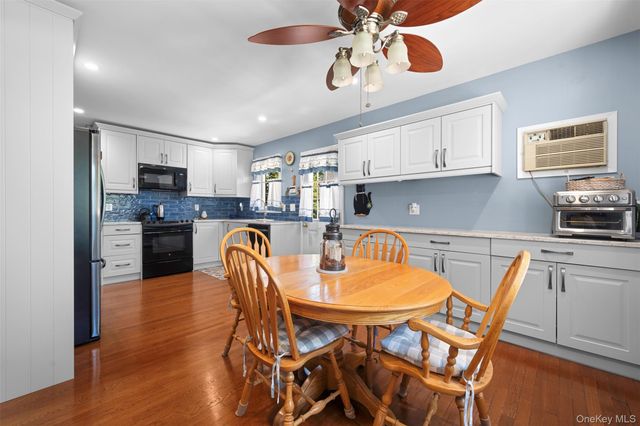 2389 Lindy Road, Westbury, NY 11590