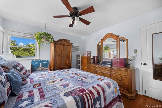 2389 Lindy Road, Westbury, NY 11590