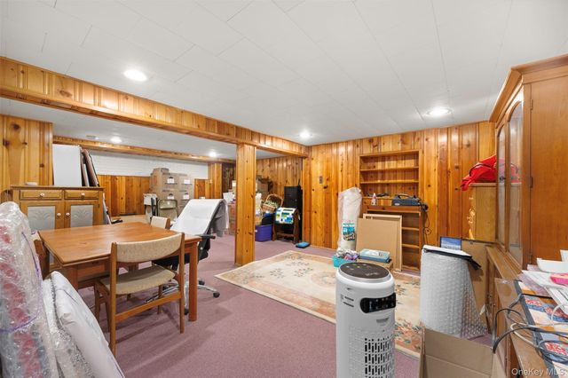 2389 Lindy Road, Westbury, NY 11590