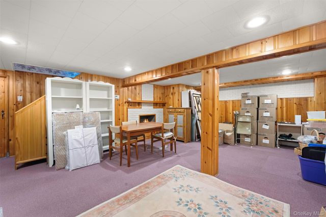 2389 Lindy Road, Westbury, NY 11590