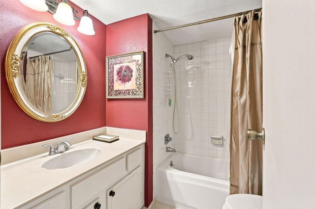 14515 Wunderlich Drive 305, Houston, TX 77069
